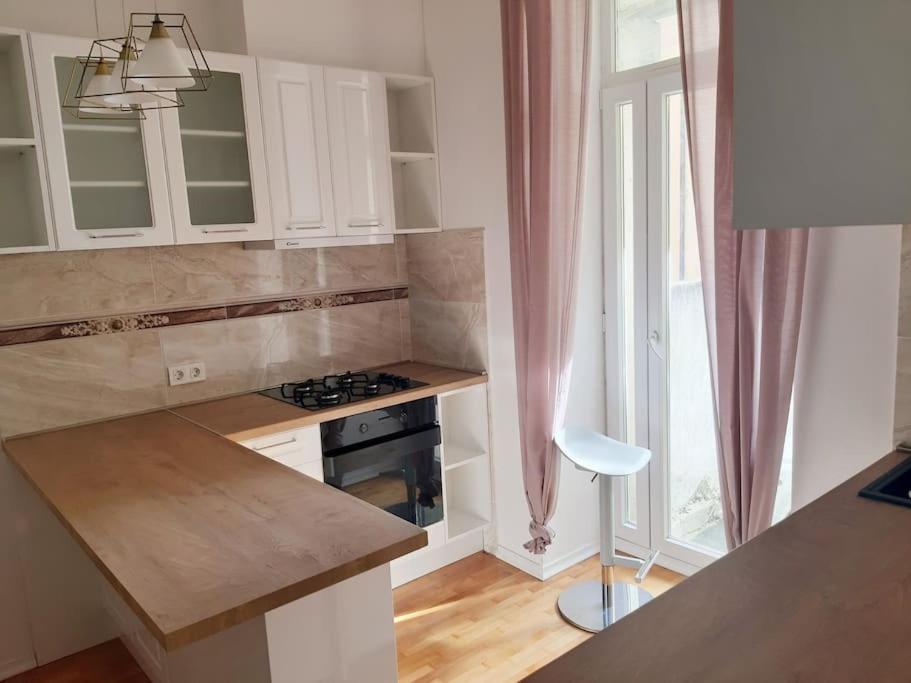 Apartment Nora ซาเกร็บ ภายนอก รูปภาพ